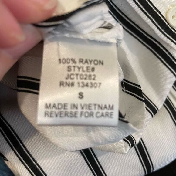 New Urban Outfitters Lumiere Black White Stripe Button Down Blouse Size S - Picture 6 of 7